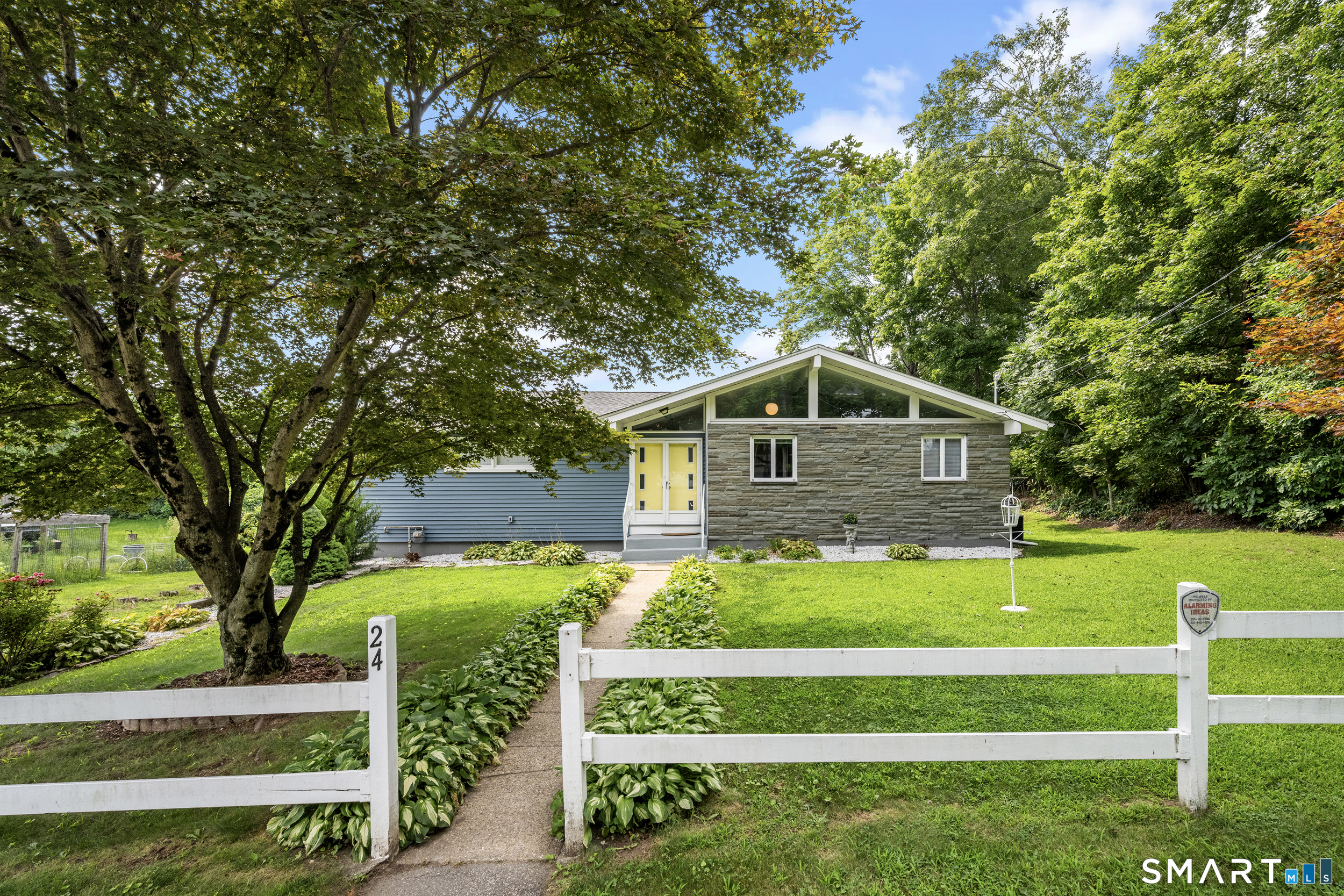 24 Carpenter Street Norwich CT 06360