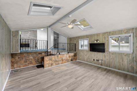 24 Carpenter Street Norwich CT 06360