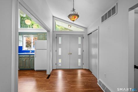 24 Carpenter Street Norwich CT 06360