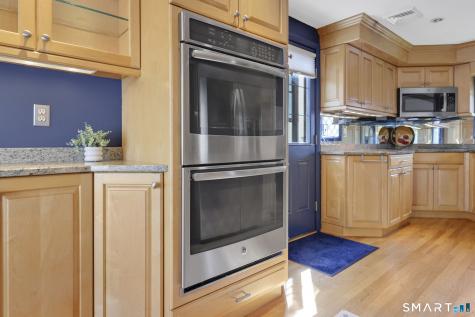 1186 Trout Brook Drive West Hartford CT 06119