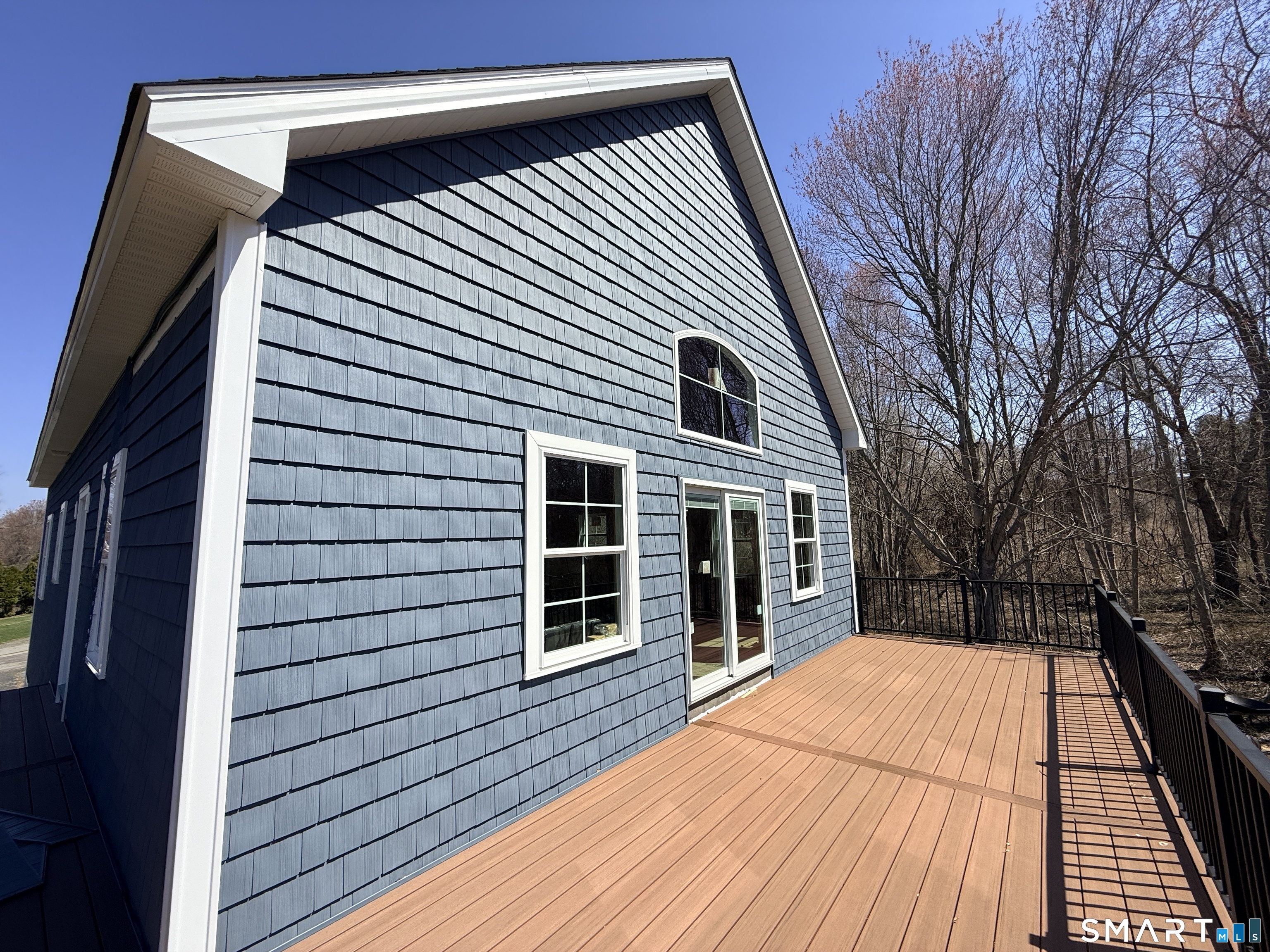 7 Larson Street Waterford CT 06385