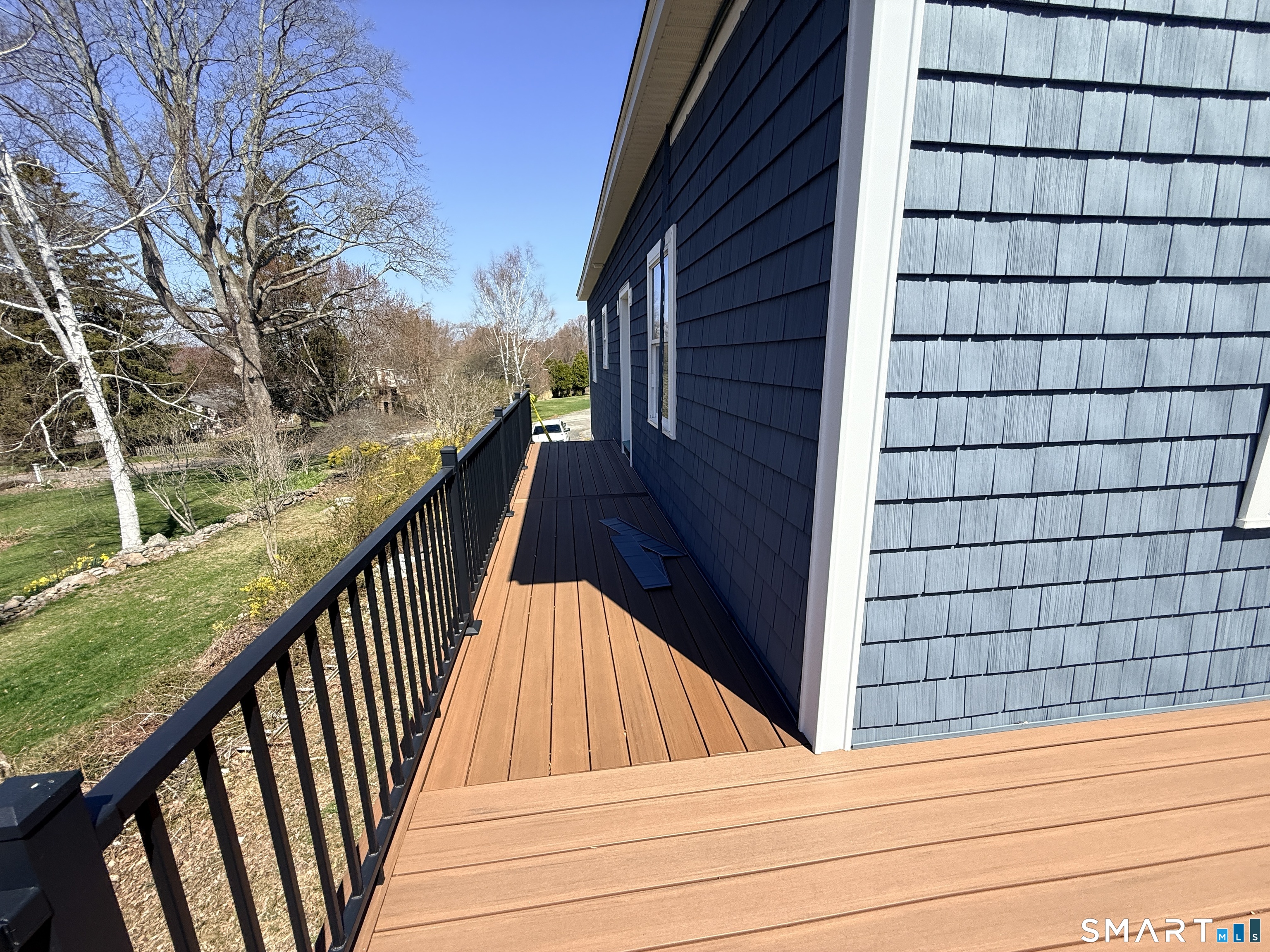 7 Larson Street Waterford CT 06385