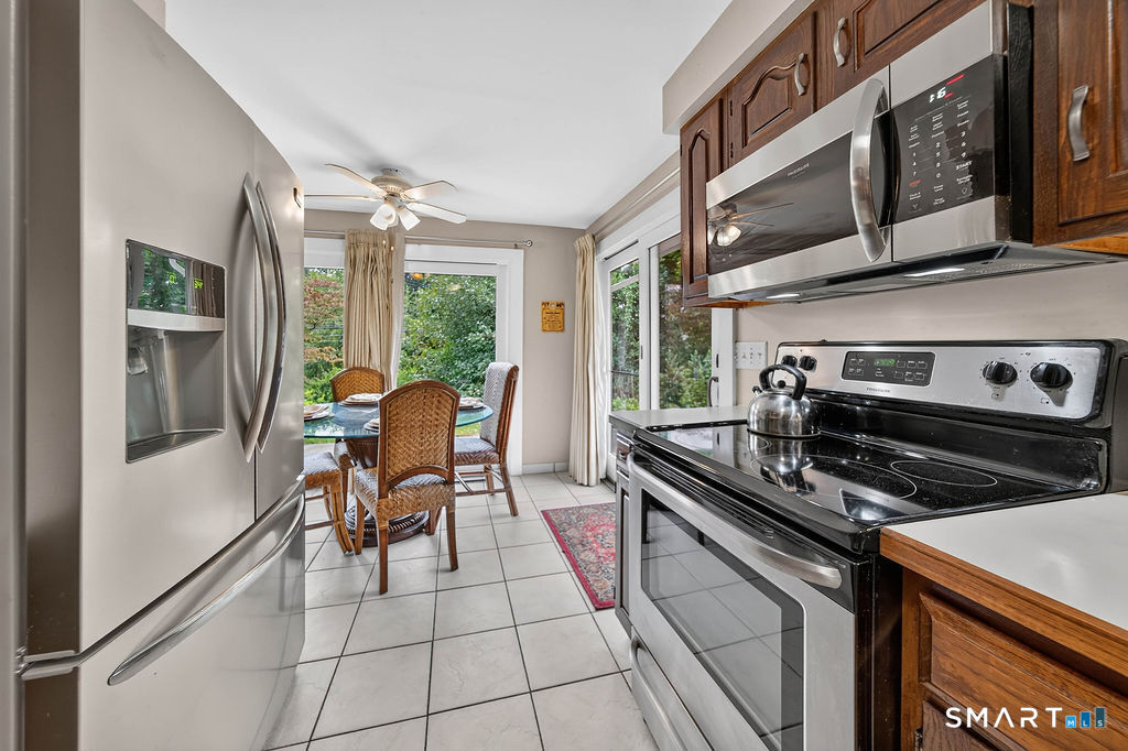 2 Batt Lane East Haven CT 06513