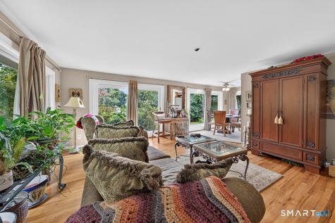 2 Batt Lane East Haven CT 06513