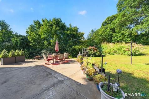 2 Batt Lane East Haven CT 06513