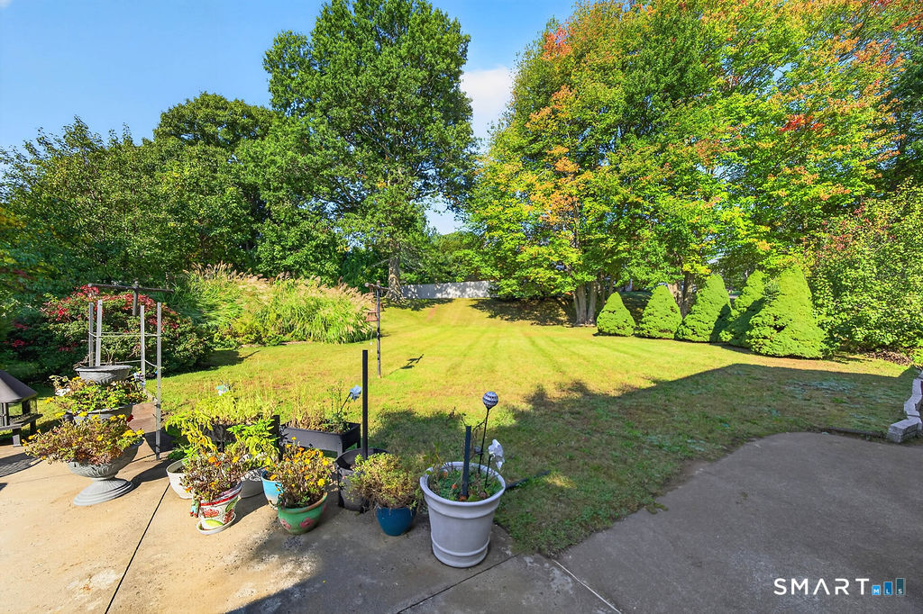 2 Batt Lane East Haven CT 06513