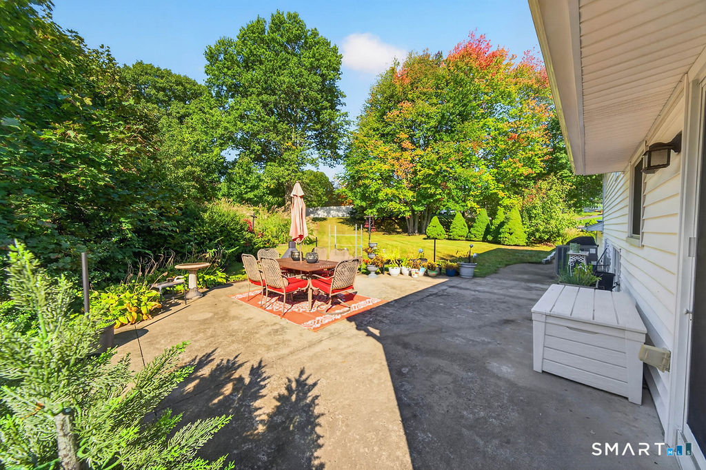 2 Batt Lane East Haven CT 06513