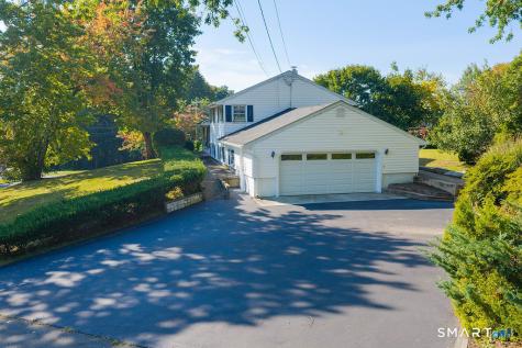 2 Batt Lane East Haven CT 06513