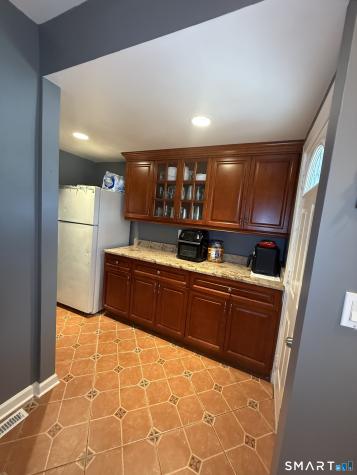 21 Matthews Street Milford CT 06460