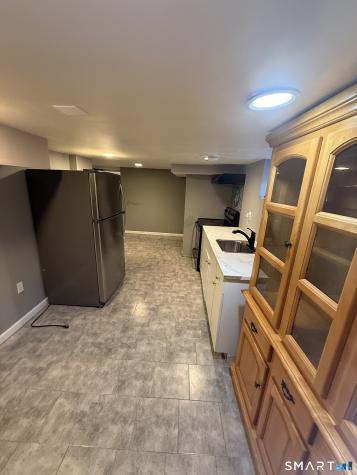 21 Matthews Street Milford CT 06460