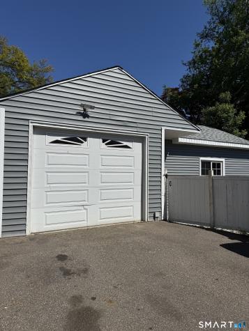 21 Matthews Street Milford CT 06460