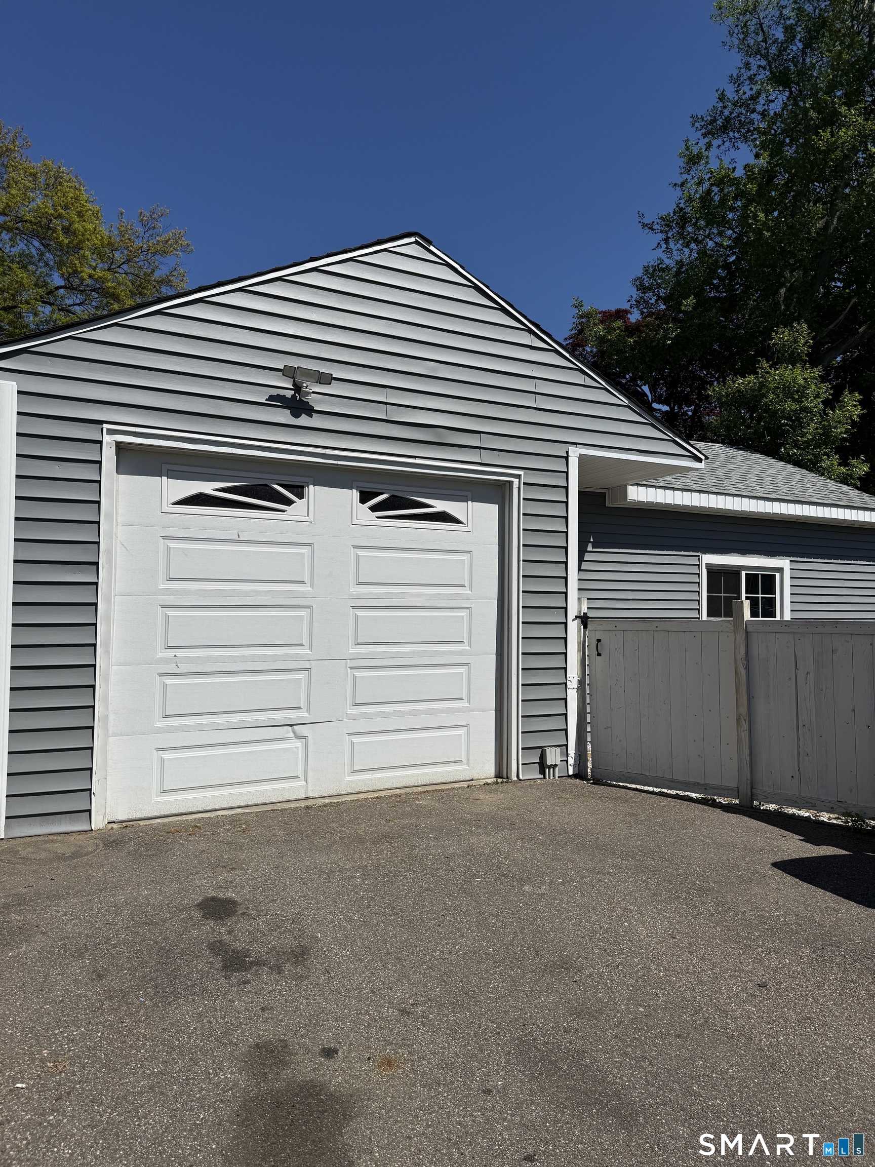 21 Matthews Street Milford CT 06460