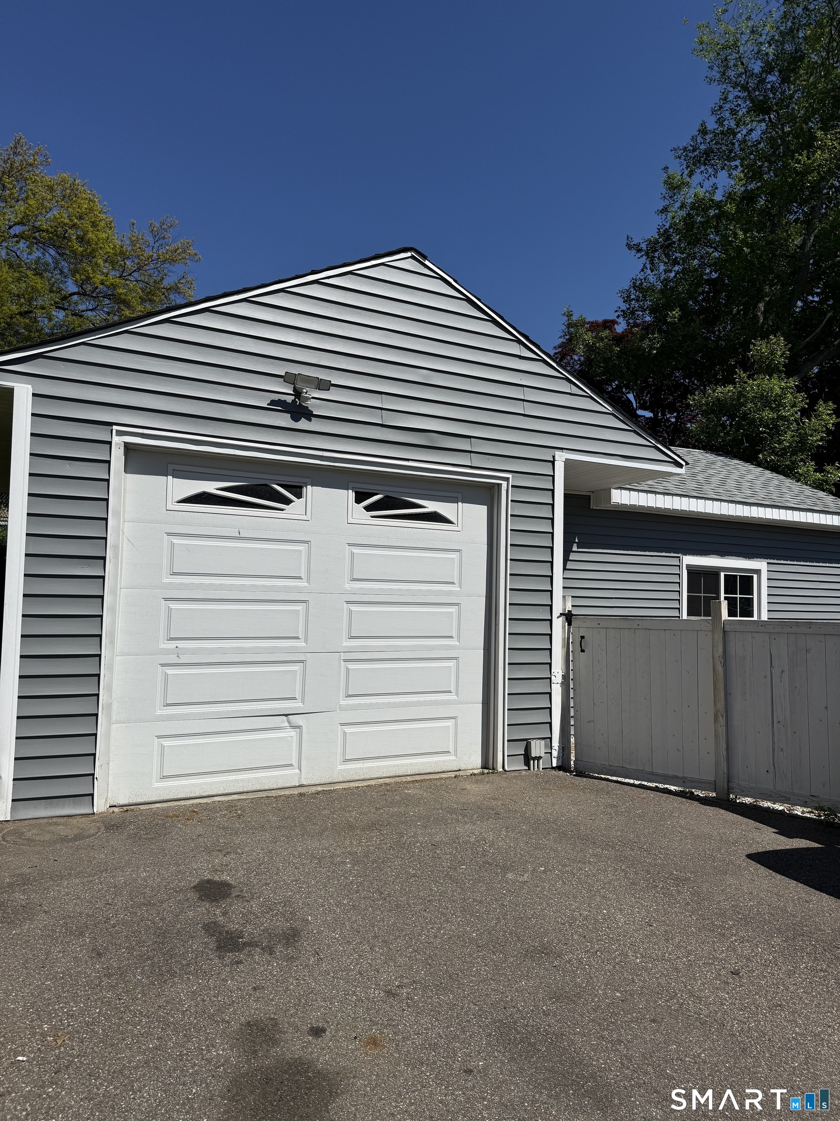 21 Matthews Street Milford CT 06460
