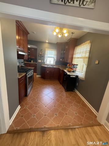 21 Matthews Street Milford CT 06460
