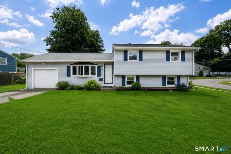 245 Oakwood Drive Fairfield CT 06824