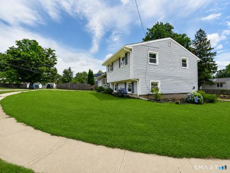 245 Oakwood Drive Fairfield CT 06824