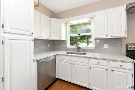 245 Oakwood Drive Fairfield CT 06824