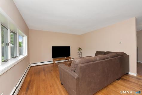245 Oakwood Drive Fairfield CT 06824