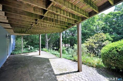 21 Carriage Lane Roxbury CT 06783