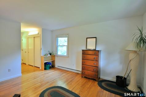 21 Carriage Lane Roxbury CT 06783