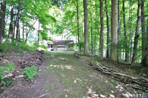 21 Carriage Lane Roxbury CT 06783