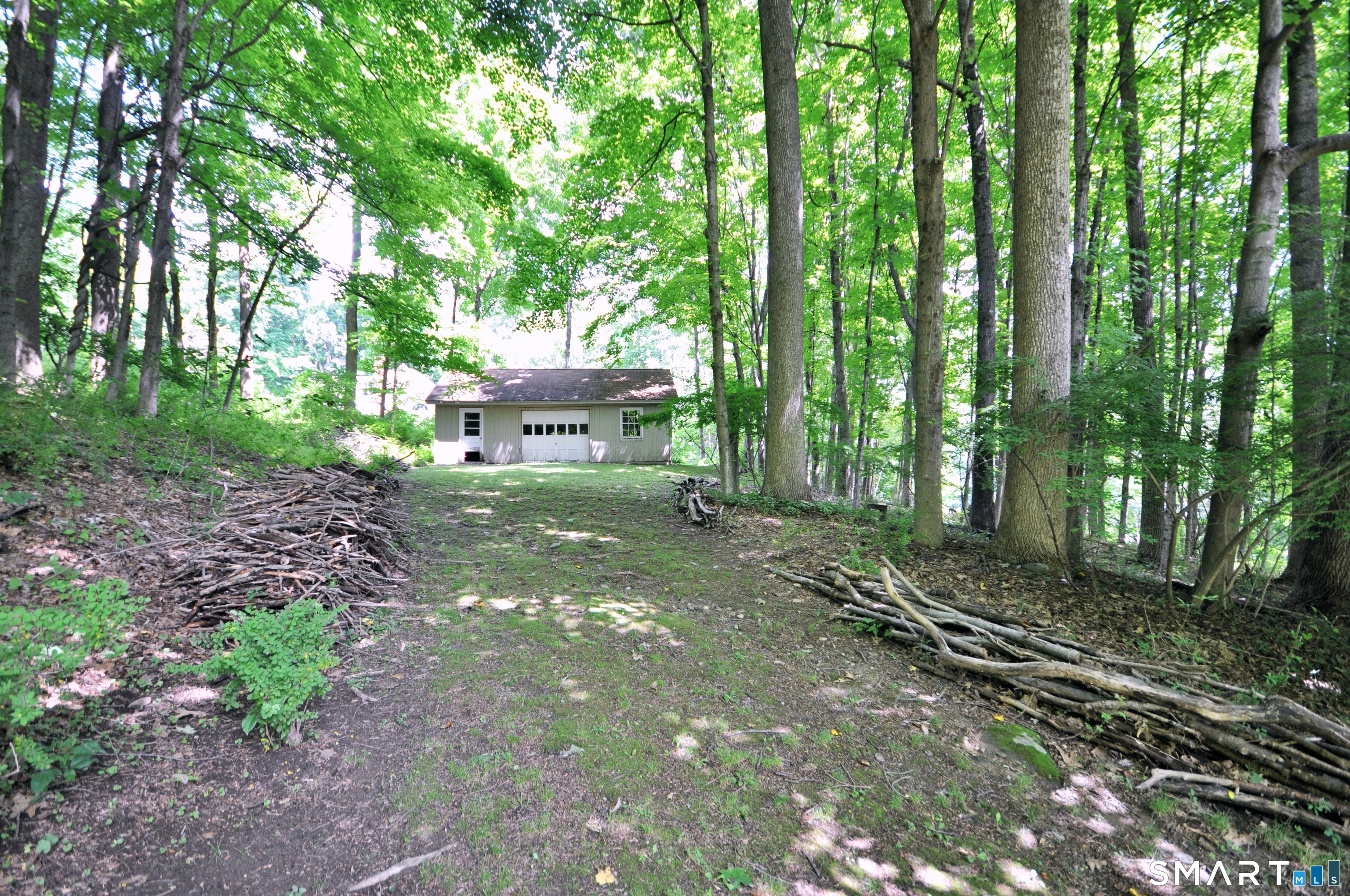 21 Carriage Lane Roxbury CT 06783