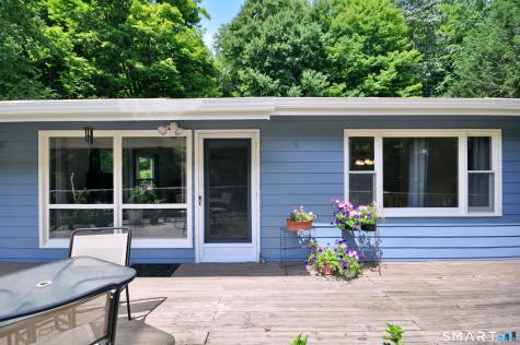 21 Carriage Lane Roxbury CT 06783