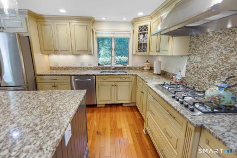 2 Pheasant Hill Lane Old Saybrook CT 06475