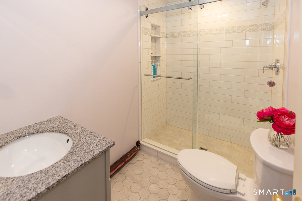 2 Pheasant Hill Lane Old Saybrook CT 06475