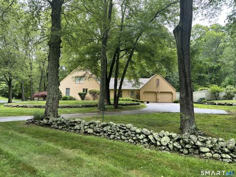 2 Pheasant Hill Lane Old Saybrook CT 06475
