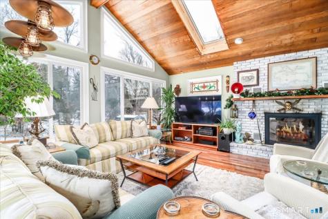 40 Toll House Lane Fairfield CT 06825