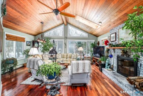 40 Toll House Lane Fairfield CT 06825