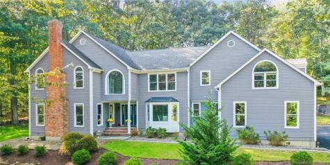 20 Adirondack Trail Easton CT 06612