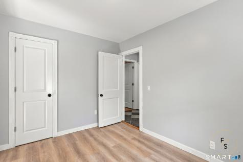 87 Oxford Drive East Hartford CT 06118