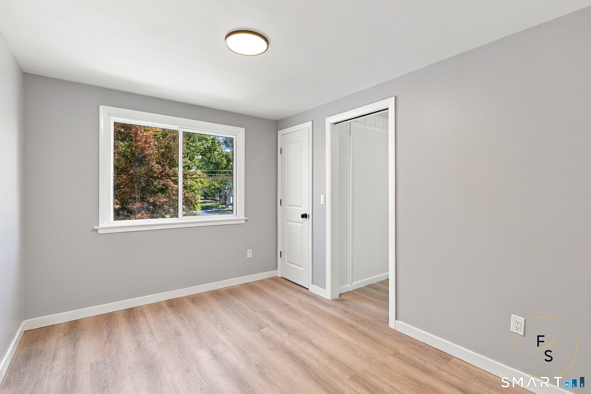 87 Oxford Drive East Hartford CT 06118