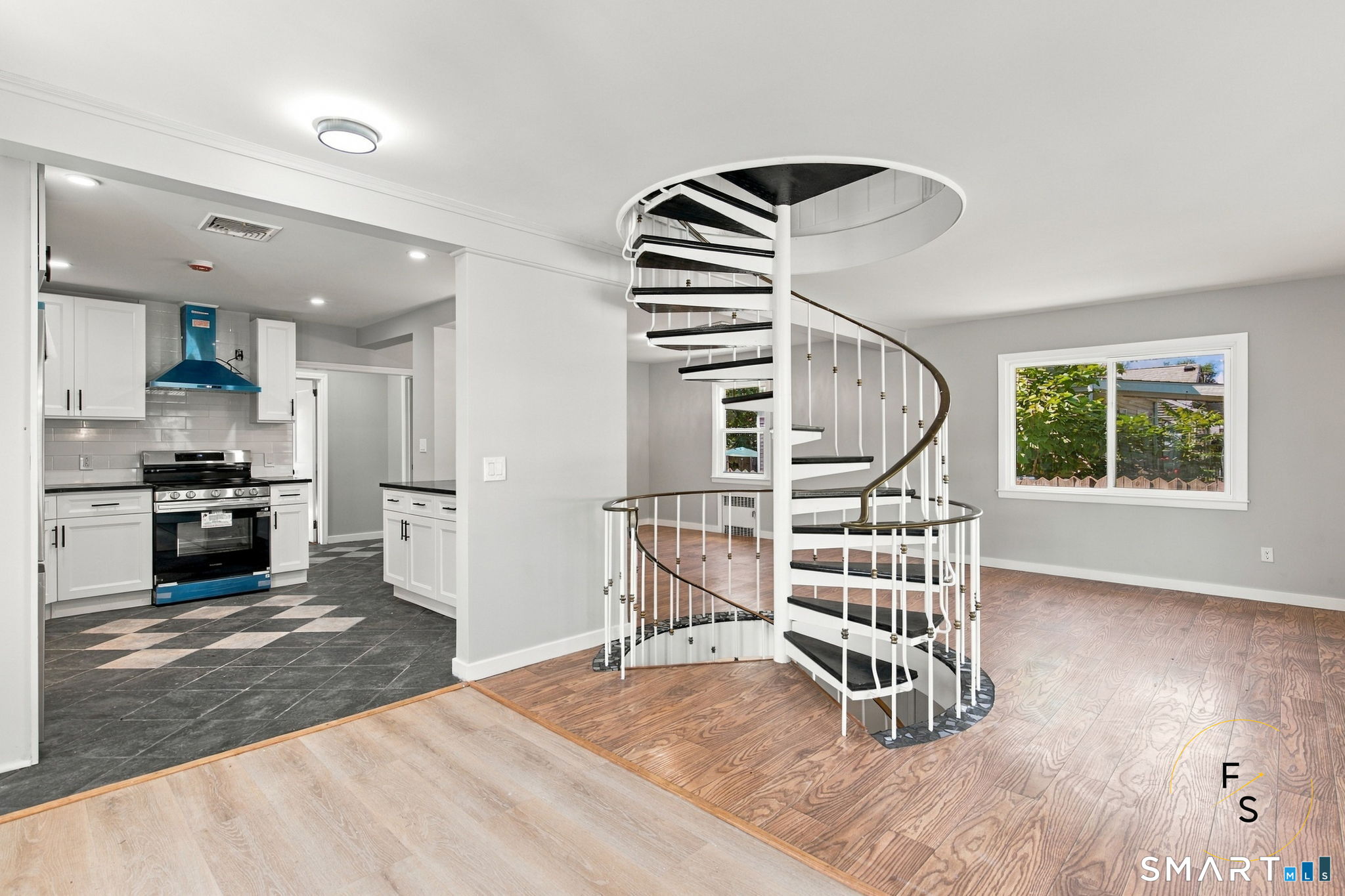 87 Oxford Drive East Hartford CT 06118