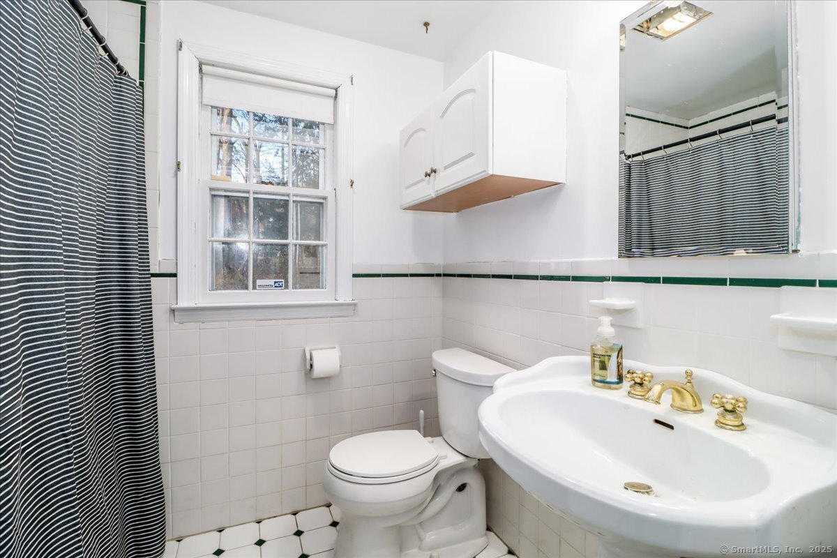 328 South Brooksvale Road Cheshire CT 06410