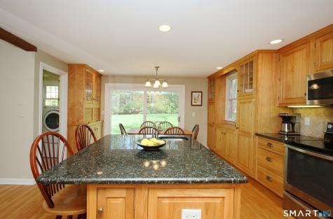 34 Hitchcock Lane Avon CT 06001