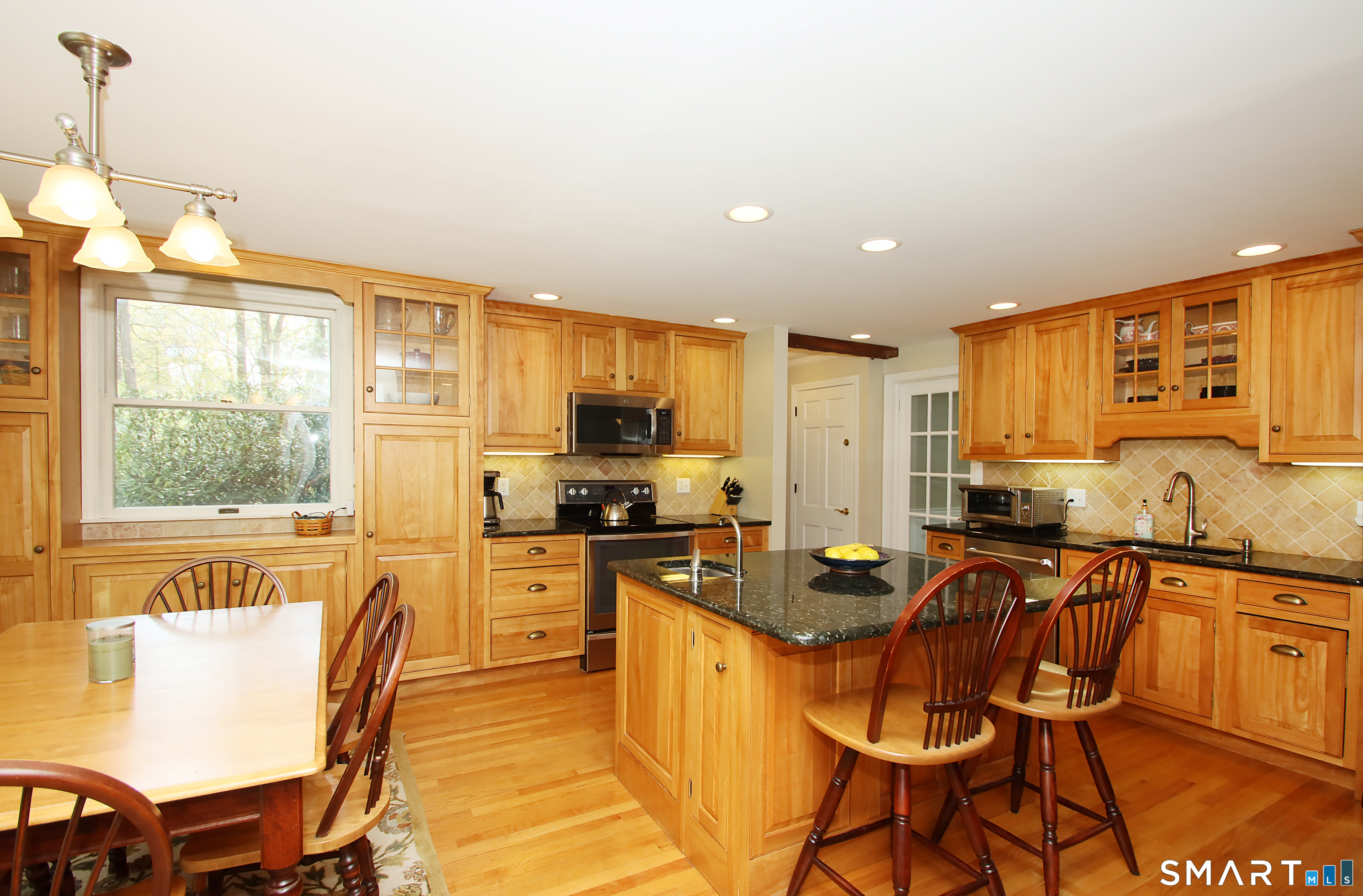 34 Hitchcock Lane Avon CT 06001