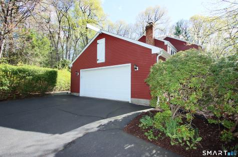 34 Hitchcock Lane Avon CT 06001