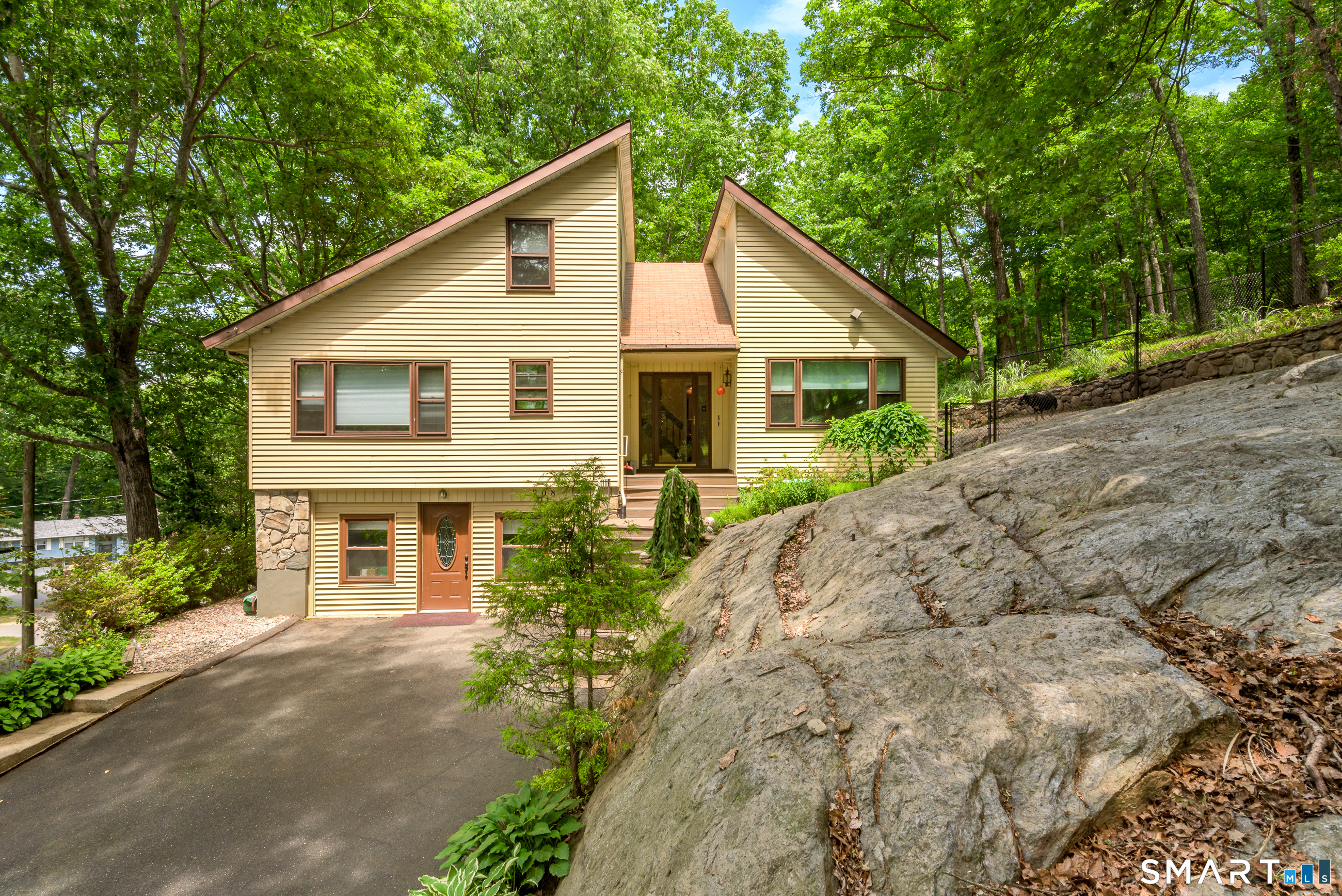 208 Rainbow Trail Vernon CT 06066