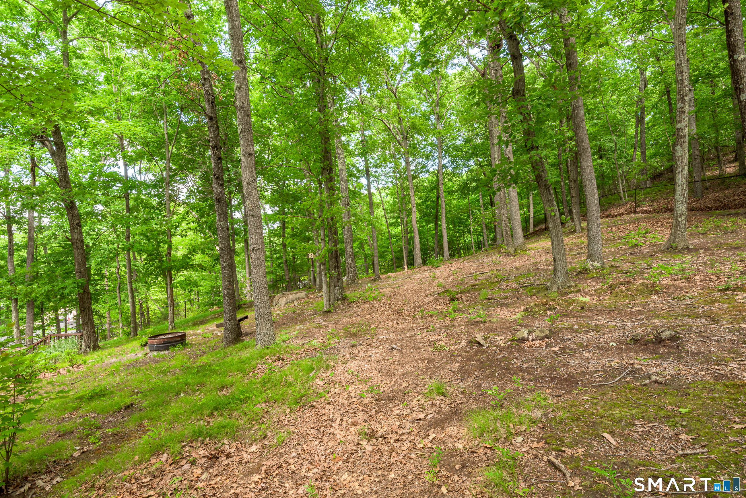 208 Rainbow Trail Vernon CT 06066