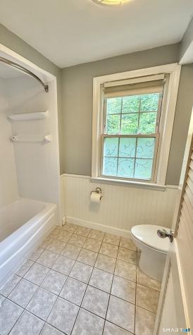 5 Knollwood East Terrace Shelton CT 06484