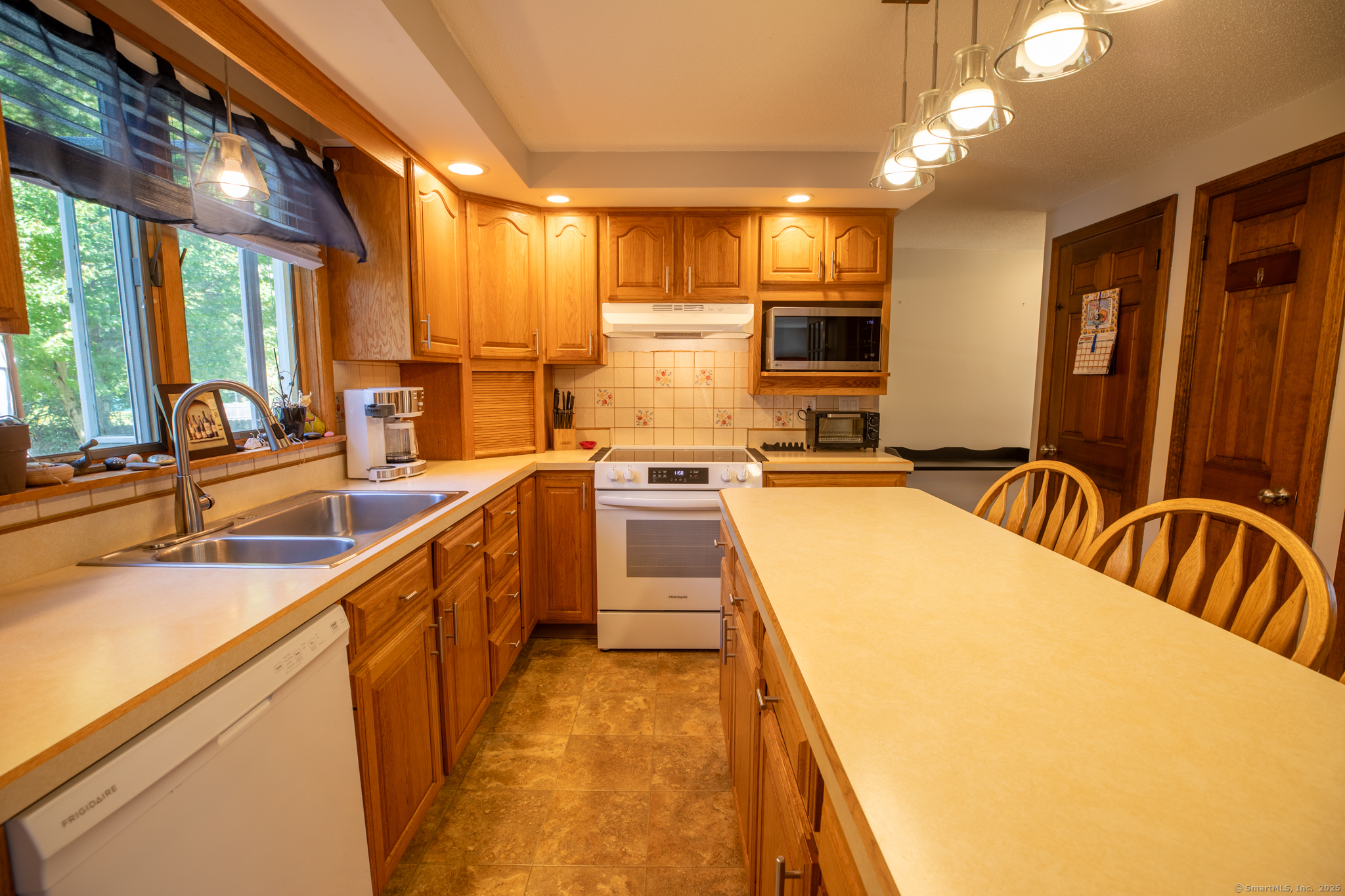 13 Plainfield Street Enfield CT 06082