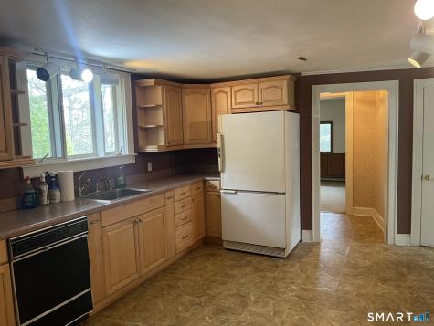 102 West Bridge Street Deep River CT 06417