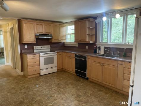 102 West Bridge Street Deep River CT 06417