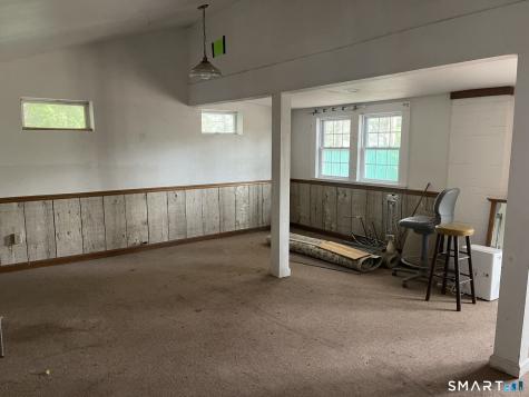 102 West Bridge Street Deep River CT 06417