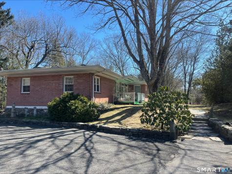 102 West Bridge Street Deep River CT 06417