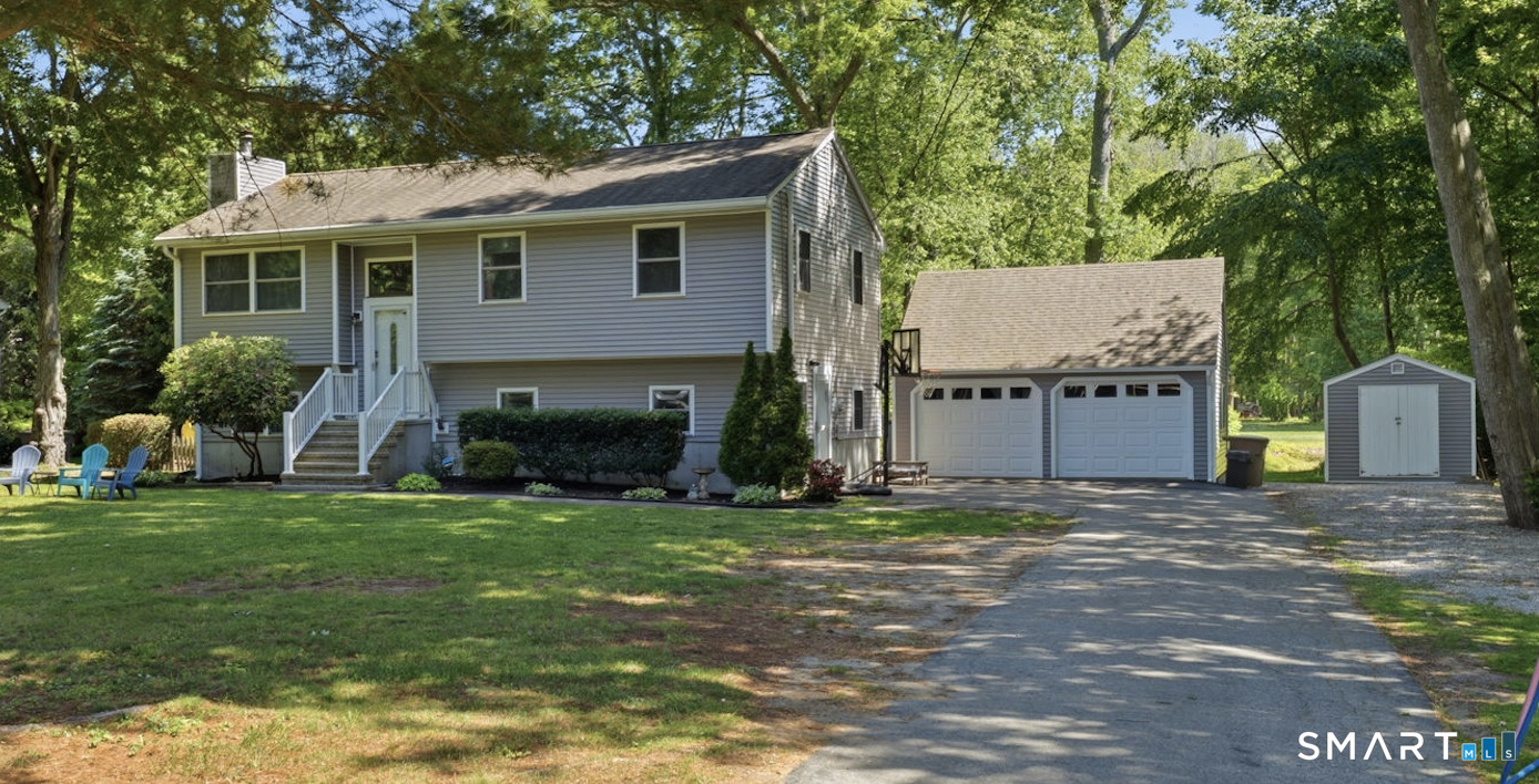 18 Old Black Point Road East Lyme CT 06357