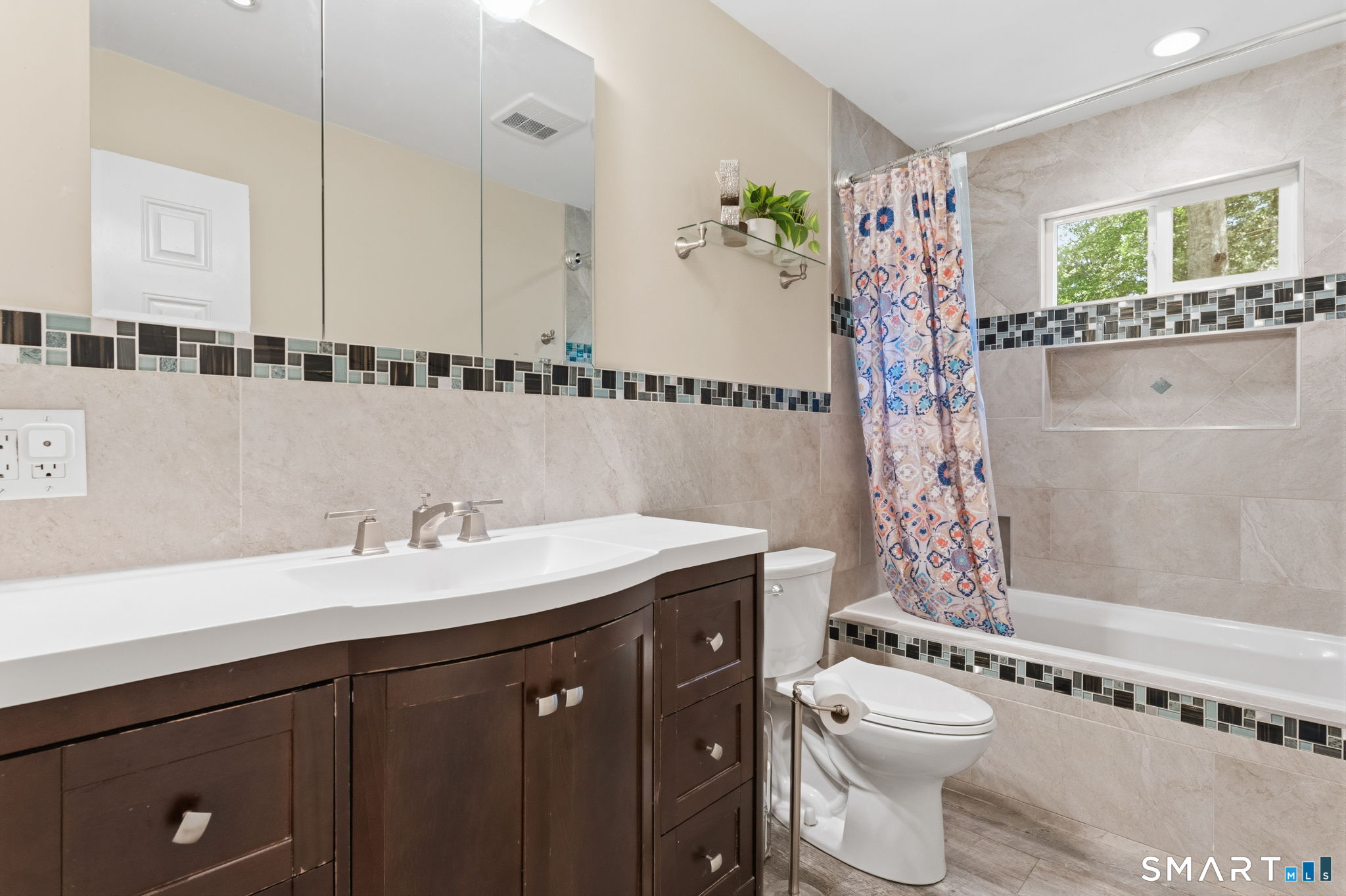 18 Old Black Point Road East Lyme CT 06357
